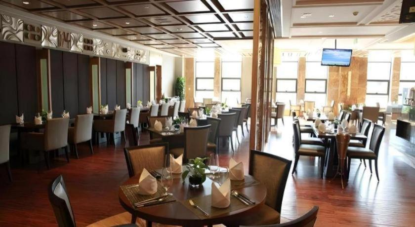Chengdu Joyhub Air Hotel Экстерьер фото